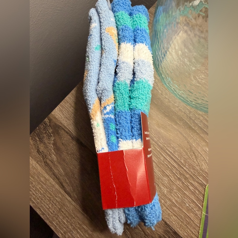 NWT Wondershop Toddler Shoe Size 6-9 Blue Crew Socks with Colorful Menorah - Picture 7 of 7